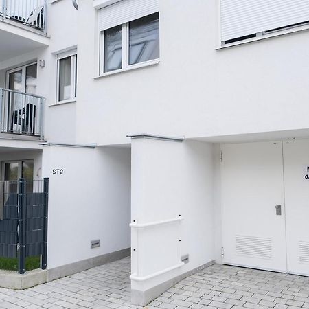 Modern Apartment With Balcony Near City Center เวียนนา ภายนอก รูปภาพ